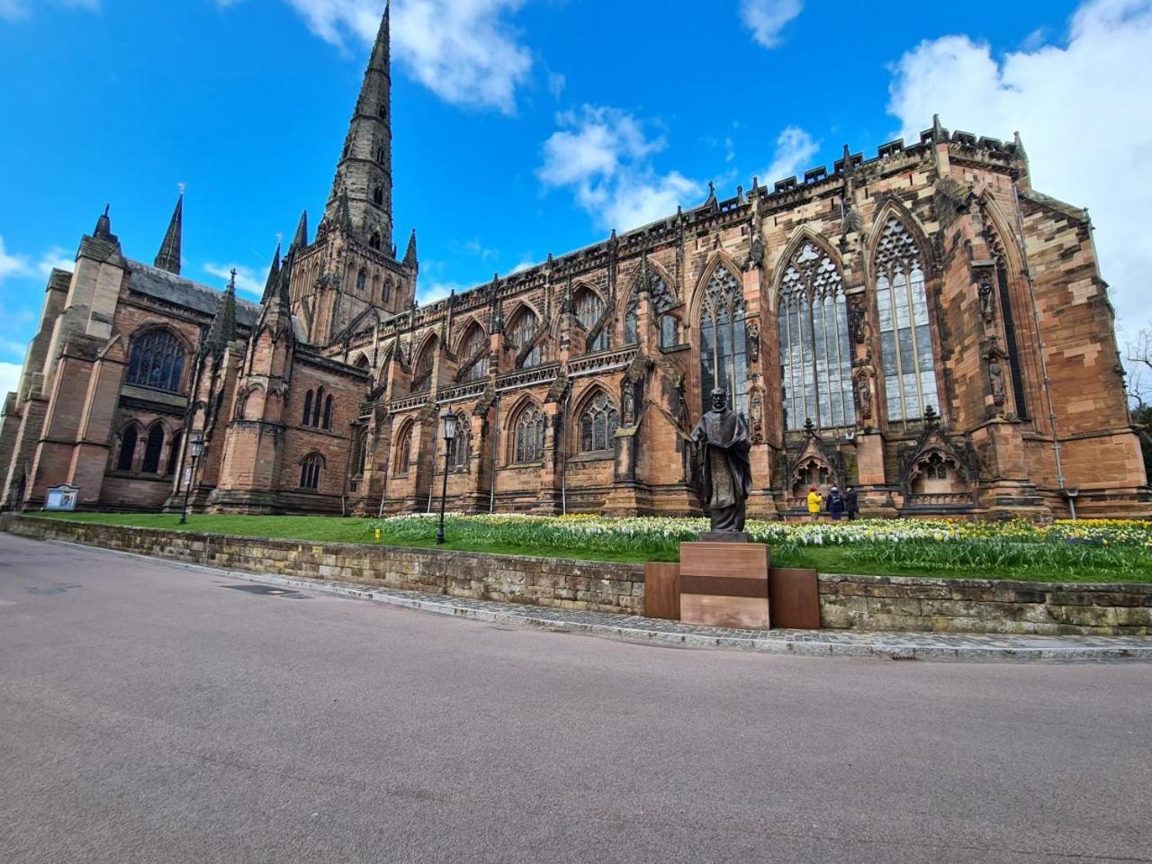 Samuels' A Duplex Apartment By Spires Accommodation In Lichfield City Centre Dış mekan fotoğraf