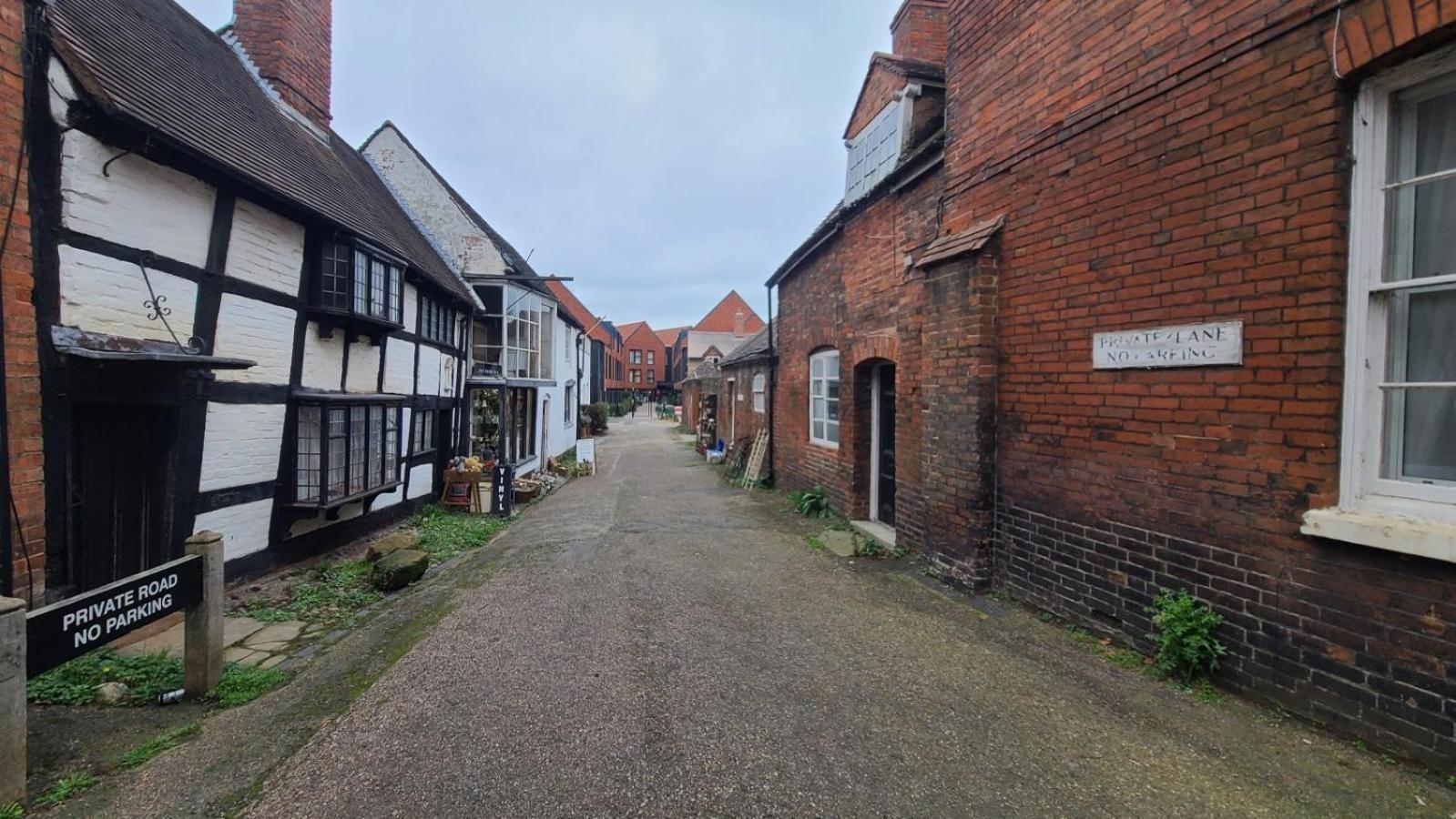 Samuels' A Duplex Apartment By Spires Accommodation In Lichfield City Centre Dış mekan fotoğraf