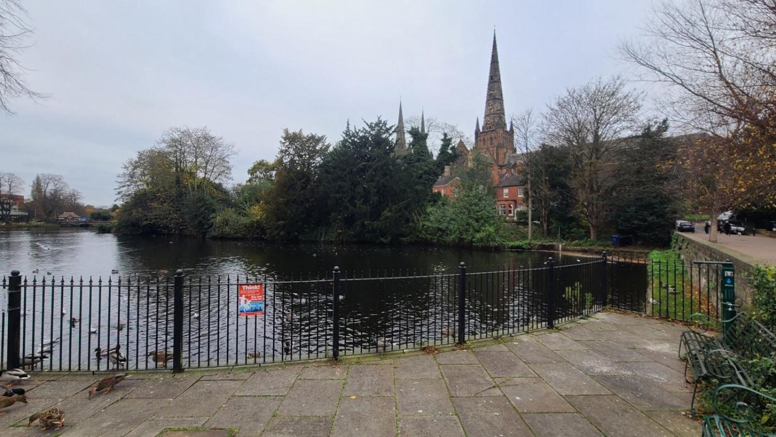 Samuels' A Duplex Apartment By Spires Accommodation In Lichfield City Centre Dış mekan fotoğraf