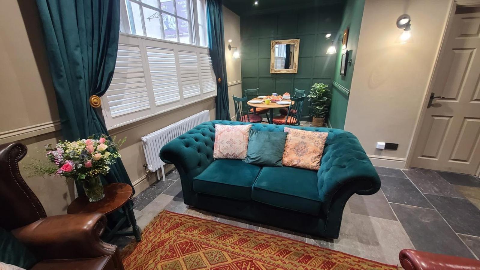 Samuels' A Duplex Apartment By Spires Accommodation In Lichfield City Centre Dış mekan fotoğraf