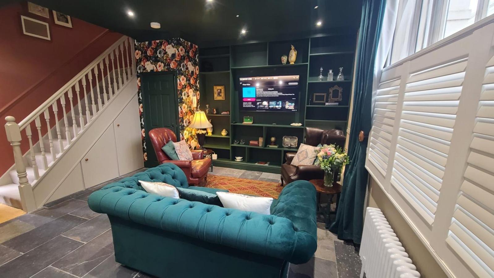 Samuels' A Duplex Apartment By Spires Accommodation In Lichfield City Centre Dış mekan fotoğraf