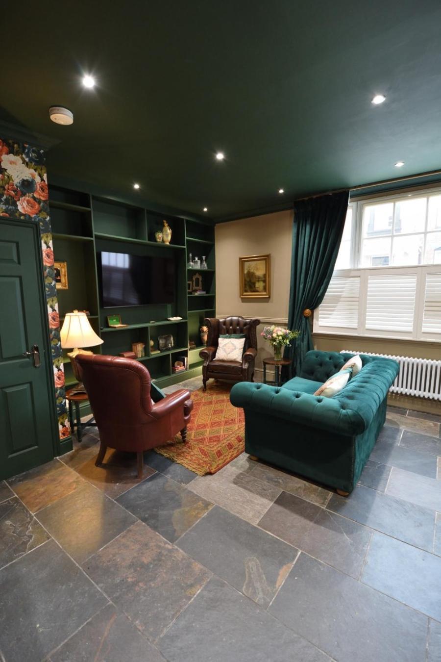 Samuels' A Duplex Apartment By Spires Accommodation In Lichfield City Centre Dış mekan fotoğraf